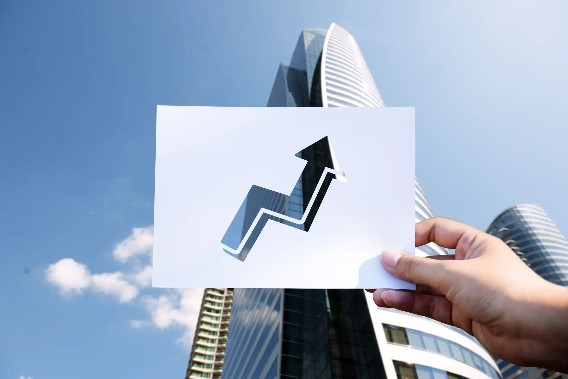 Solutions évolutives et croissance